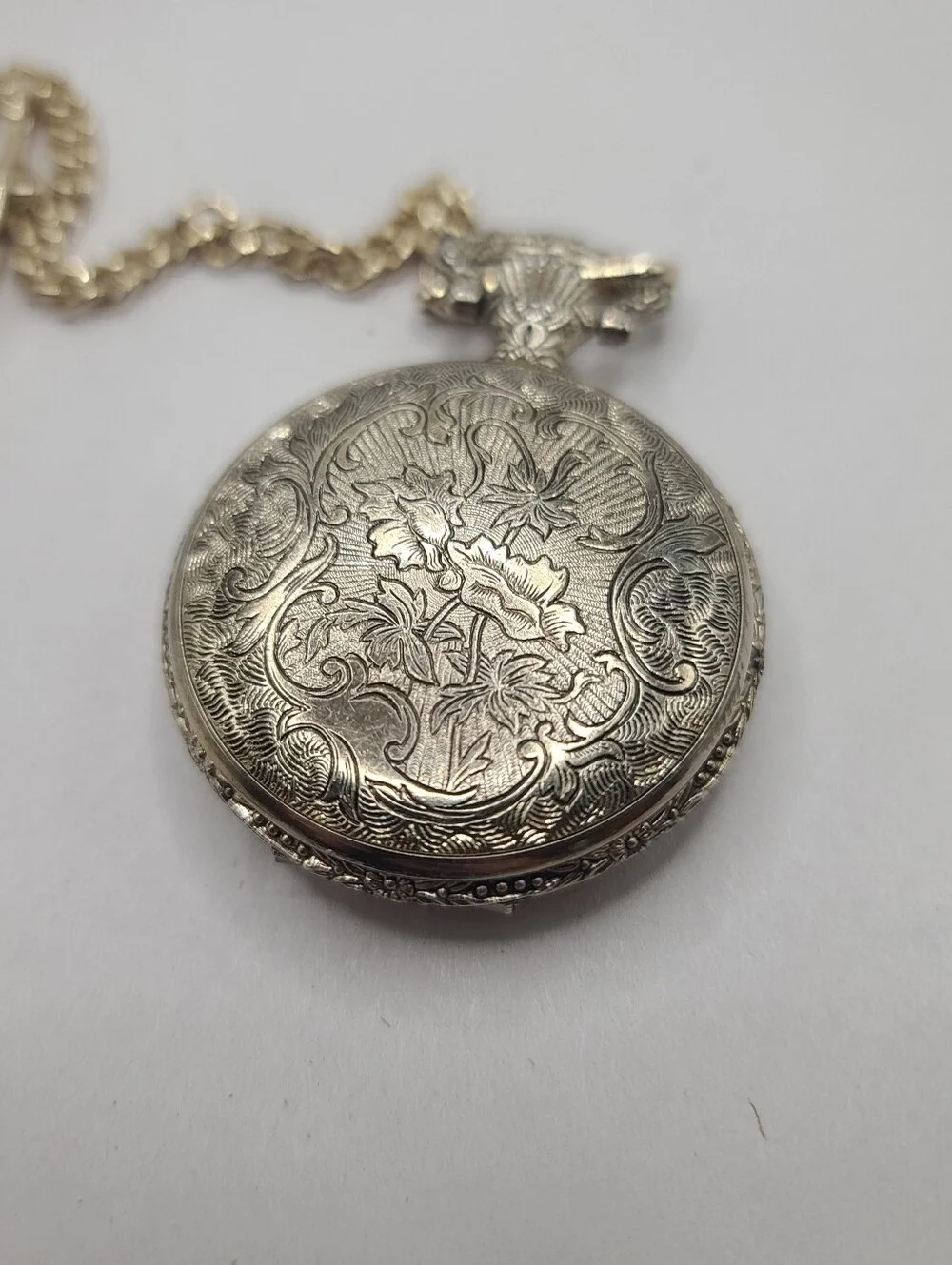 Vintage Quartex Antimagnetic Wind Up Pocket Watch Hunter Deer Dogs